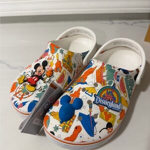 Disneyland Mickey Mouse Crocs !